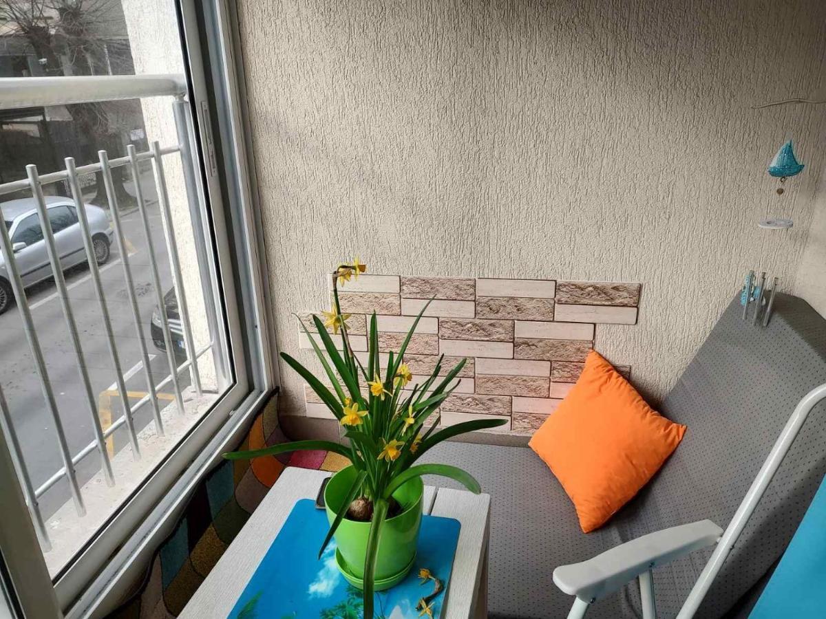 Вселена Apartment Варна Екстериор снимка