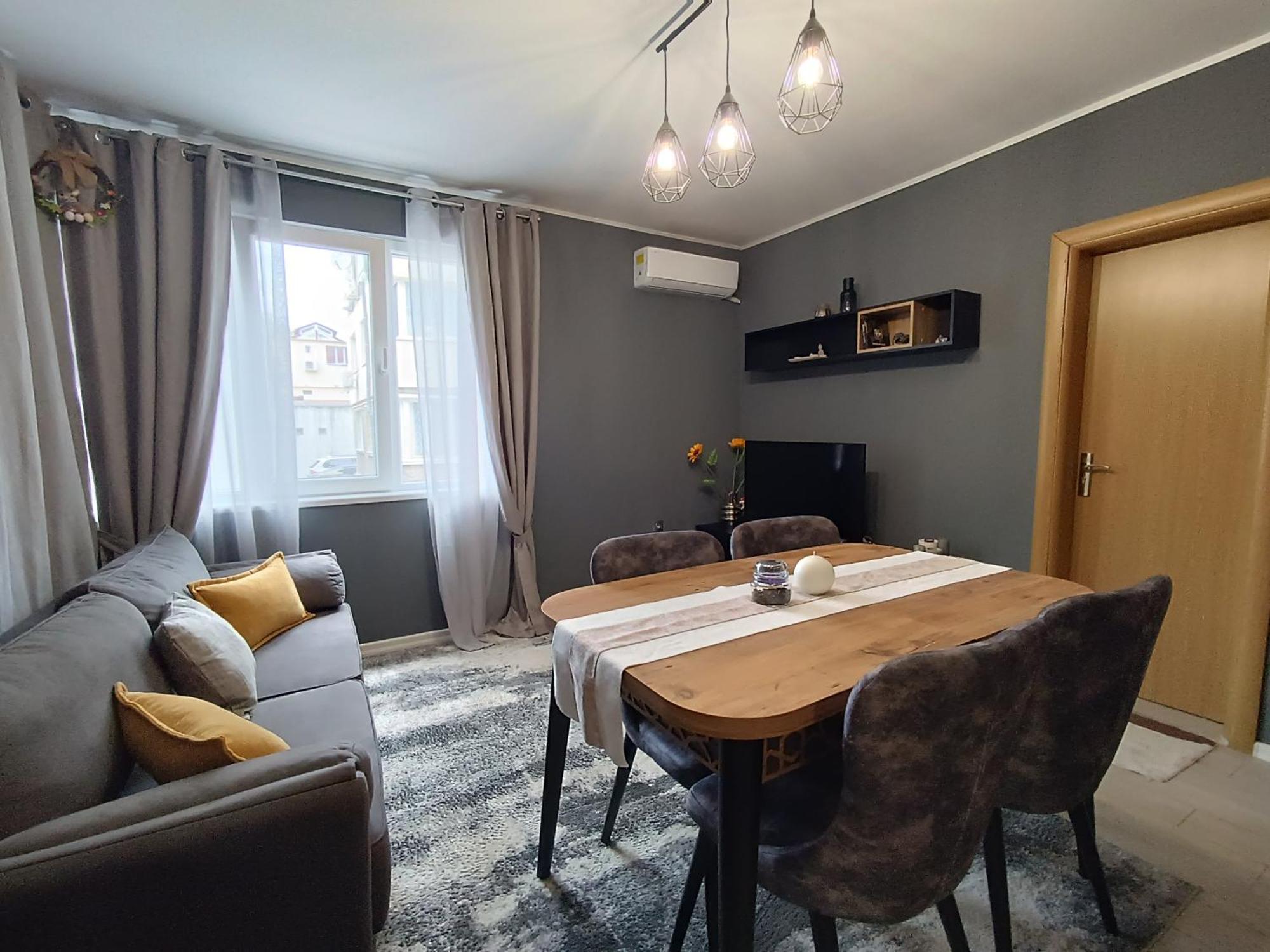 Вселена Apartment Варна Екстериор снимка